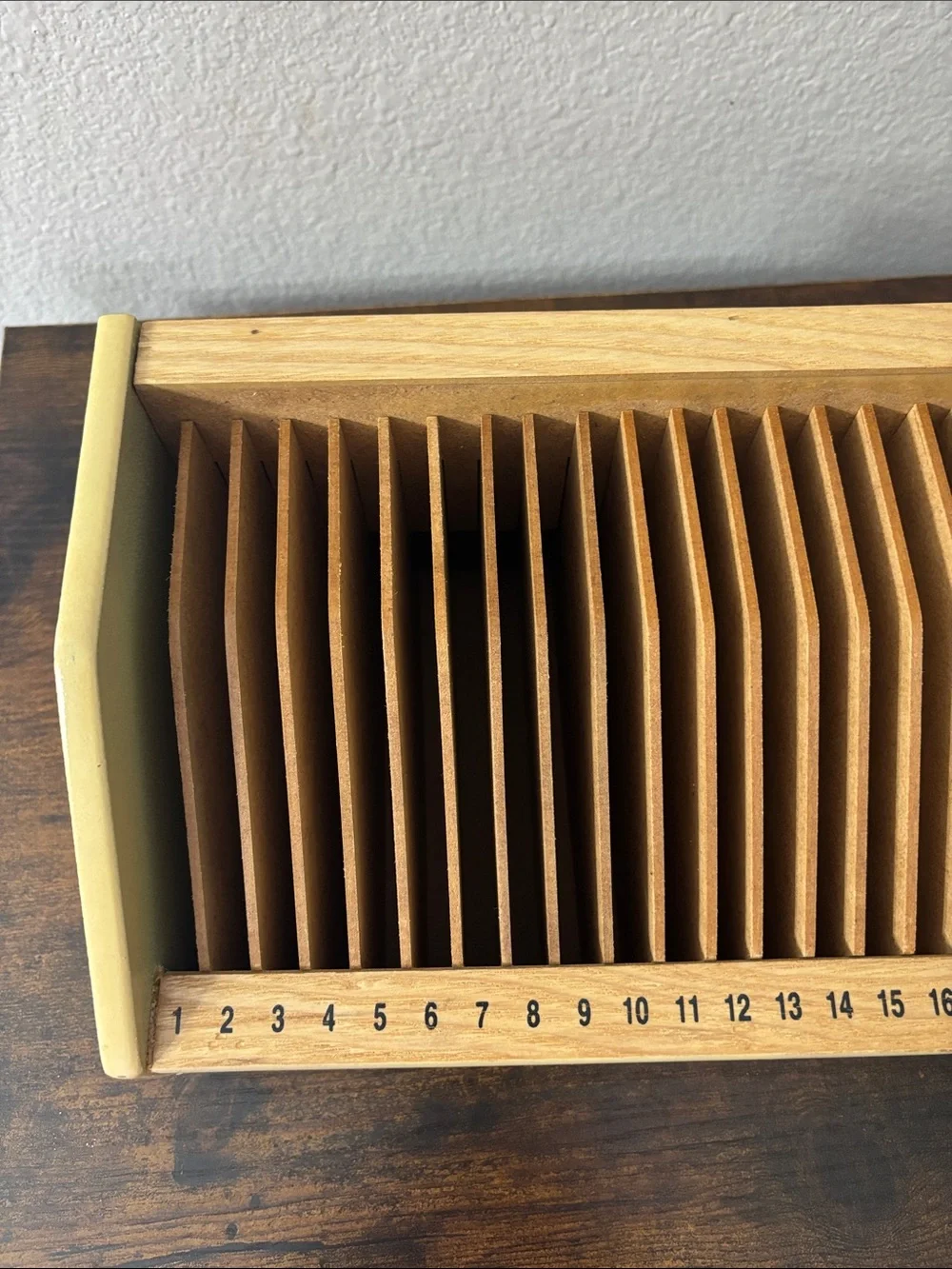 Vintage 31+ Day Wooden Desktop Bill Mail  Correspondence Organizer Natural Wood